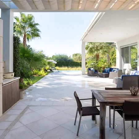 Sleeps 10 Pool Air Con T711328 Βίλα