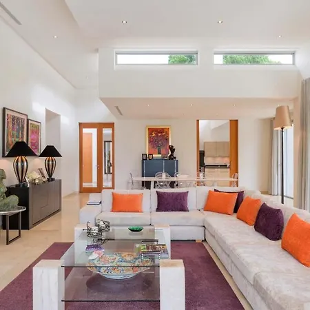 Sleeps 10 Pool Air Con T711328 Βίλα