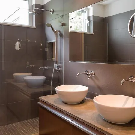 Sleeps 10 Pool Air Con T711328 Βίλα
