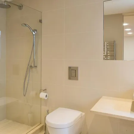 Villa Sleeps 10 Pool Air Con T711328 *